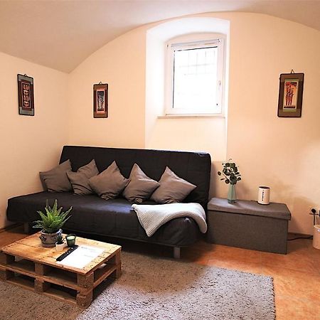 Xxx Fully Equipped Apartment Near Main Station! Würzburg Esterno foto