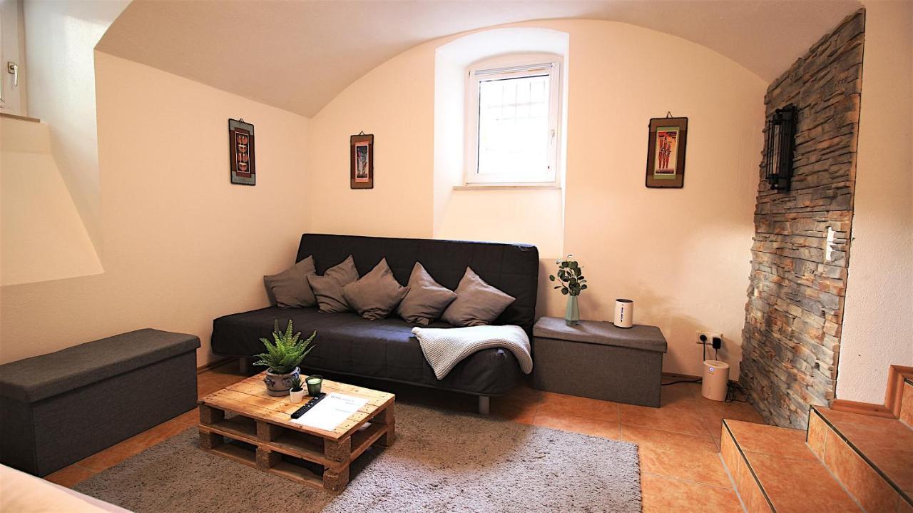 Xxx Fully Equipped Apartment Near Main Station! Würzburg Esterno foto