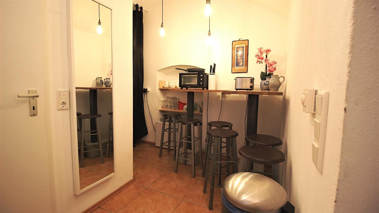Xxx Fully Equipped Apartment Near Main Station! Würzburg Esterno foto